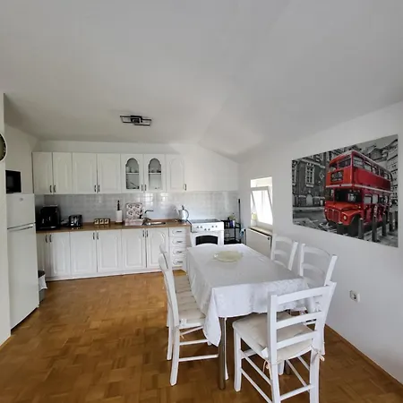 Apartman Apartmaji Peric