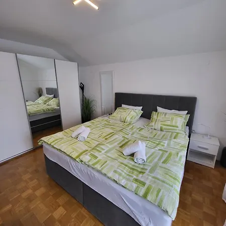 Apartma Peric Apartamento