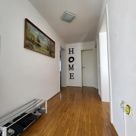 Apartma Peric Apartamento